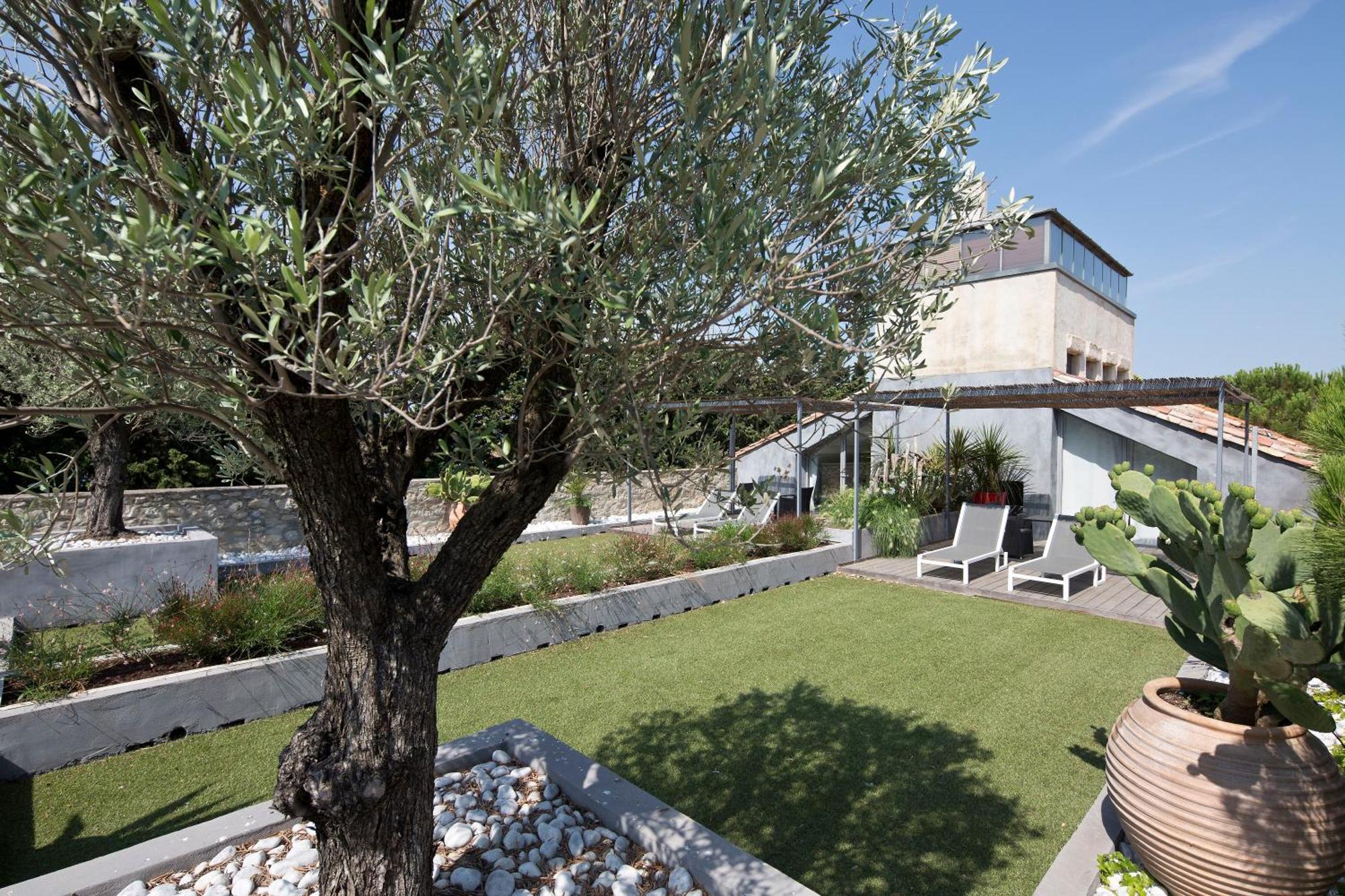 Mas De La Galegiere - Les Chambres D'Hotes Arles Exterior photo